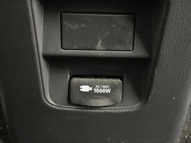 ノア ハイブリッドＳ－Ｚ　モデリスタ　快適利便パッケージ　後席モニター　バックカメラ　１００Ｖ電源　衝突被害軽減システム　レーダークルーズ　禁煙車　電動リアゲート　ハーフレザーシート　ドラレコ　コーナーセンサー　スマートキー（46枚目）