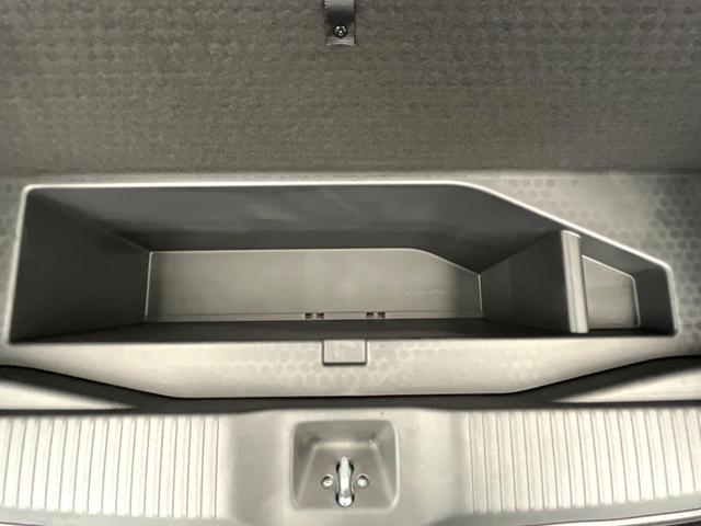 ヴェゼル ｅ：ＨＥＶ　Ｚ・ＰＬａＹパッケージ　パノラマルーフ　純正９型ナビ　全周囲カメラ　ホンダセンシング　ツートンルーフ　ブラインドスポットモニター　ハンズフリーパワーバックドア　ＬＥＤヘッドライト　ハーフレザーシート　シートヒーター（33枚目）