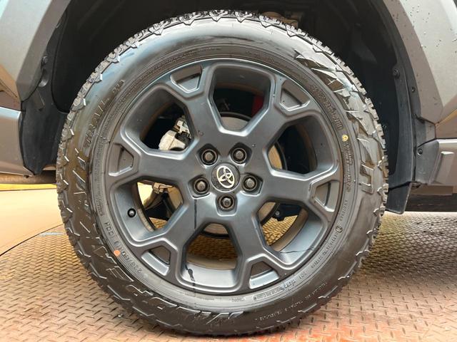 ＲＡＶ４ アドベンチャー　オフロードパッケージＩＩ　純正９型ナビ　全周囲カメラ　トヨタセーフティセンス　デジタルインナーミラー　ブラインドスポットモニター　シートベンチレーション　合皮シート　ＬＥＤヘッドライト　前席パワーシート　シートメモリー（24枚目）