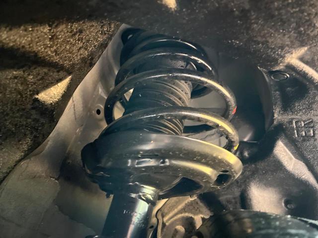 ハリアー Ｇ　モデリスタエアロ　純正１２．３型ナビ　バックカメラ　デジタルインナーミラー　ブラインドスポットモニター　トヨタセーフティセンス　パワーバックドア　ハーフレザーシート　ＬＥＤヘッドライト　レーンキープ（20枚目）