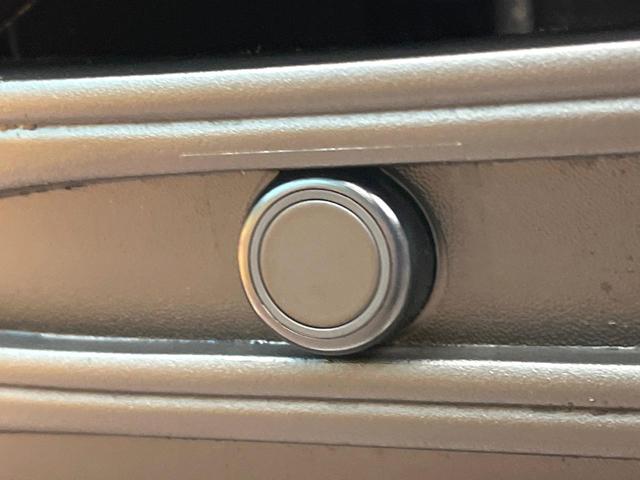 ハリアー Ｇ　モデリスタエアロ　純正１２．３型ナビ　バックカメラ　デジタルインナーミラー　ブラインドスポットモニター　トヨタセーフティセンス　パワーバックドア　ハーフレザーシート　ＬＥＤヘッドライト　レーンキープ（22枚目）