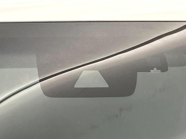 �y�v���N���b�V���Z�[�t�e�B�z�O���̎ԗ��������m���A�Փ˂������Ȏ��͌x��Œ��ӂ𑣂��A�u���[�L�𓥂ޗ͂��T�|�[�g�B�u���[�L�𓥂߂Ȃ������ꍇ�͏Փ˔�Q�y���u���[�L���쓮�A�Փˉ�����T�|�[�g���܂��B