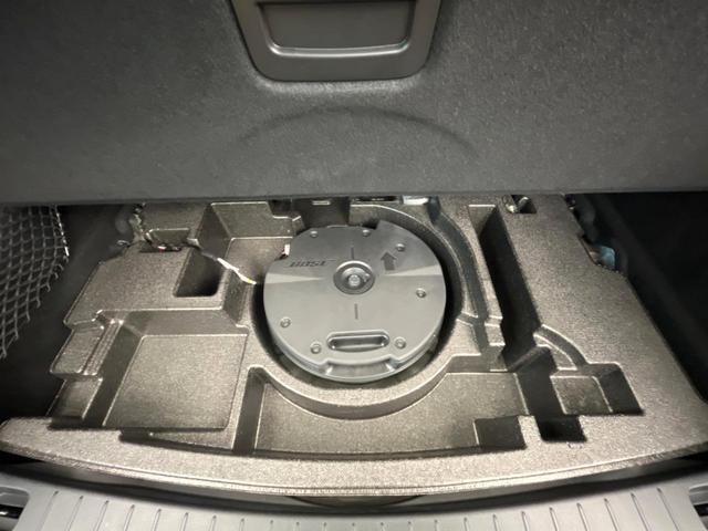 ＣＸ－６０ ＸＤ－ハイブリッド　エクスクルーシブスポーツ　純正１２．３型ナビ　全周囲カメラ　スマートブレーキサポート　レーダークルーズ　パワーバックドア　シートベンチレーション　後席シートヒーター　メモリー機能付パワーシート　黒革シート　ＬＥＤヘッドライト（42枚目）