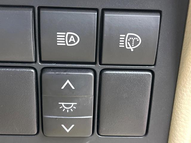 ランドクルーザープラド ＴＸ　Ｌパッケージ　マットブラックエディション　サンルーフ　７人乗り　純正９インチディスプレイオーディオ　全周囲カメラ　ブラインドスポットモニター　シートベンチレーション　ベージュ革シート　ＬＥＤヘッドライト　純正１８インチアルミホイール　ＥＴＣ（47枚目）