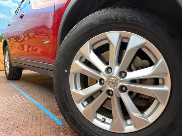 �y�����P�V�C���`�A���~�z�C�[���z�O�ςɃ}�b�`���������A���~�z�C�[���𑕒����Ă���܂��B�e��ЊO�A���~�z�C�[����A�X�^�b�h���X�^�C�����戵�����Ă���܂��B���񂲑��k����������