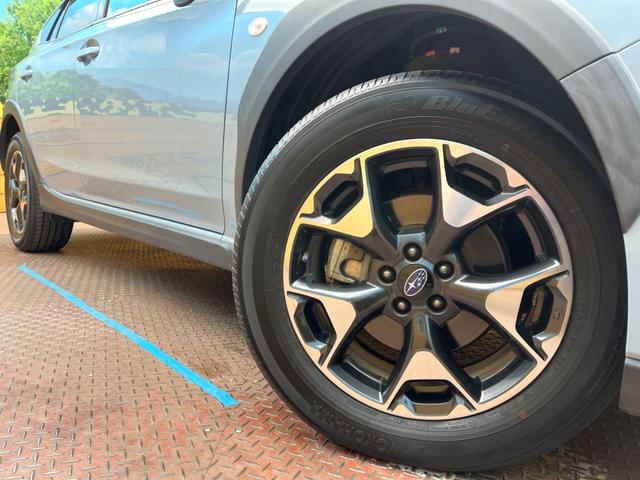 �y�����P�V�C���`�A���~�z�C�[���z�O�ςɃ}�b�`���������A���~�z�C�[���𑕒����Ă���܂��B�e��ЊO�A���~�z�C�[����A�X�^�b�h���X�^�C�����戵�����Ă���܂��B���񂲑��k����������