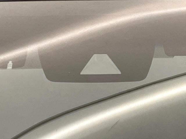 ハリアー Ｇ　モデリスタエアロ　８インチディスプレイオーディオ　バックカメラ　トヨタセーフティセンス　デジタルインナーミラー　運転席パワーシート　パワーバックドア　ＬＥＤヘッドライト　Ｂｌｕｅｔｏｏｔｈ　フルセグ（6枚目）