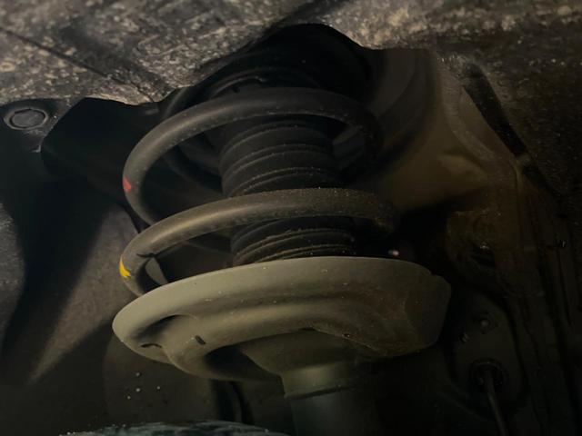 ハリアー Ｇ　モデリスタエアロ　８インチディスプレイオーディオ　バックカメラ　トヨタセーフティセンス　デジタルインナーミラー　運転席パワーシート　パワーバックドア　ＬＥＤヘッドライト　Ｂｌｕｅｔｏｏｔｈ　フルセグ（24枚目）