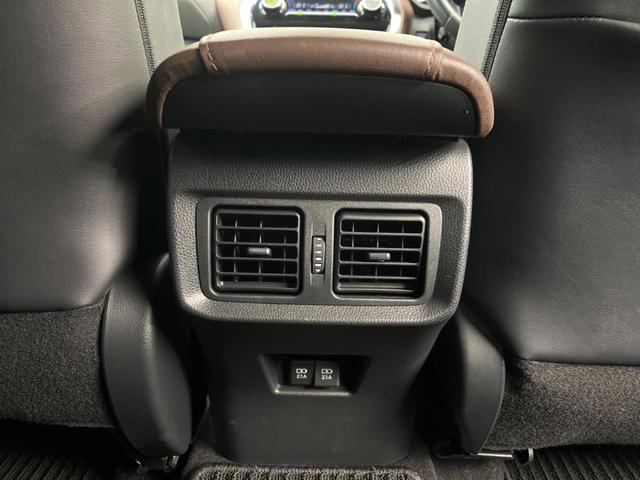 ハリアー Ｇ　モデリスタエアロ　８インチディスプレイオーディオ　バックカメラ　トヨタセーフティセンス　デジタルインナーミラー　運転席パワーシート　パワーバックドア　ＬＥＤヘッドライト　Ｂｌｕｅｔｏｏｔｈ　フルセグ（41枚目）