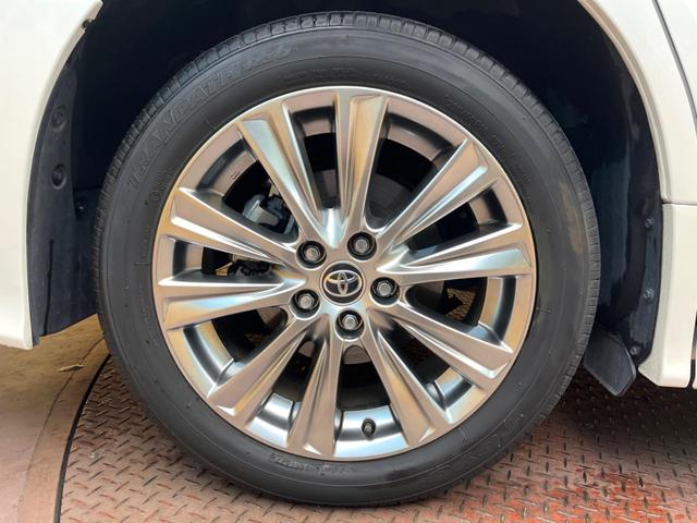 アルファード ２．５Ｓ　タイプゴールドＩＩＩ　ツインムーンルーフ　フリップダウンモニター　ＢＩＧ－Ｘ１１インチナビ　デジタルインナーミラー　ブラインドスポットモニター　禁煙車　トヨタセーフティセンス　両側電動ドア　ＬＥＤヘッドライト（23枚目）