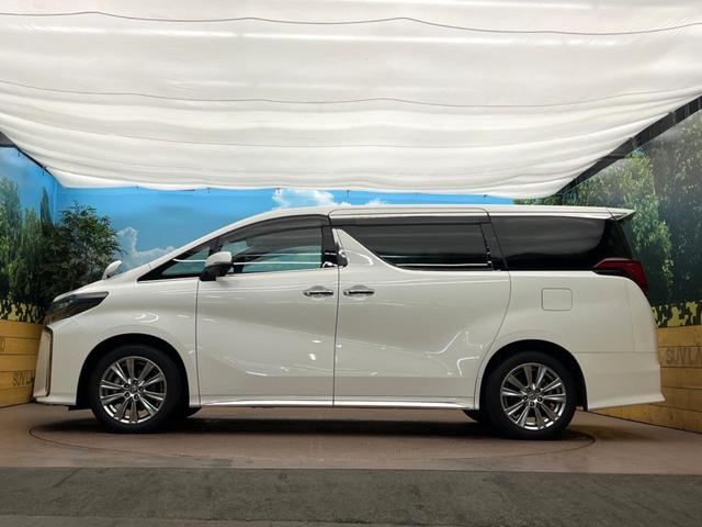 アルファード ２．５Ｓ　タイプゴールドＩＩＩ　ツインムーンルーフ　フリップダウンモニター　ＢＩＧ－Ｘ１１インチナビ　デジタルインナーミラー　ブラインドスポットモニター　禁煙車　トヨタセーフティセンス　両側電動ドア　ＬＥＤヘッドライト（33枚目）