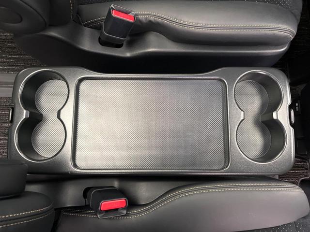 アルファード ２．５Ｓ　タイプゴールドＩＩＩ　ツインムーンルーフ　フリップダウンモニター　ＢＩＧ－Ｘ１１インチナビ　デジタルインナーミラー　ブラインドスポットモニター　禁煙車　トヨタセーフティセンス　両側電動ドア　ＬＥＤヘッドライト（44枚目）