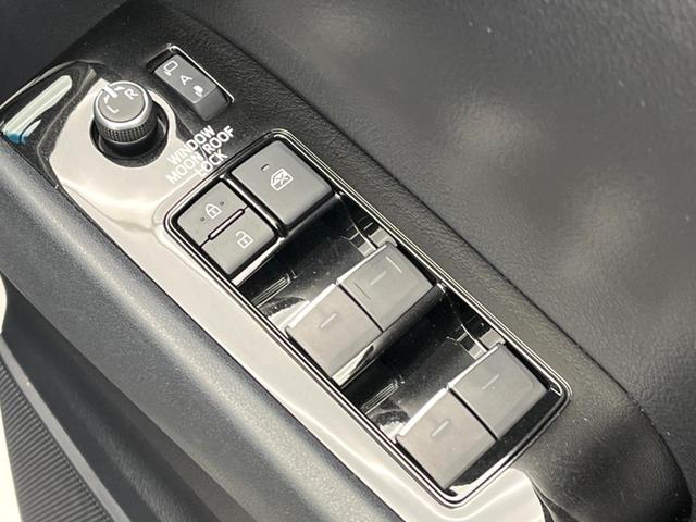 アルファード ２．５Ｓ　タイプゴールドＩＩＩ　ツインムーンルーフ　フリップダウンモニター　ＢＩＧ－Ｘ１１インチナビ　デジタルインナーミラー　ブラインドスポットモニター　禁煙車　トヨタセーフティセンス　両側電動ドア　ＬＥＤヘッドライト（49枚目）