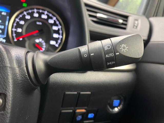 アルファード ２．５Ｓ　タイプゴールドＩＩＩ　ツインムーンルーフ　フリップダウンモニター　ＢＩＧ－Ｘ１１インチナビ　デジタルインナーミラー　ブラインドスポットモニター　禁煙車　トヨタセーフティセンス　両側電動ドア　ＬＥＤヘッドライト（56枚目）