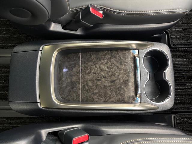 アルファード ２．５Ｓ　タイプゴールドＩＩＩ　ツインムーンルーフ　フリップダウンモニター　ＢＩＧ－Ｘ１１インチナビ　デジタルインナーミラー　ブラインドスポットモニター　禁煙車　トヨタセーフティセンス　両側電動ドア　ＬＥＤヘッドライト（62枚目）