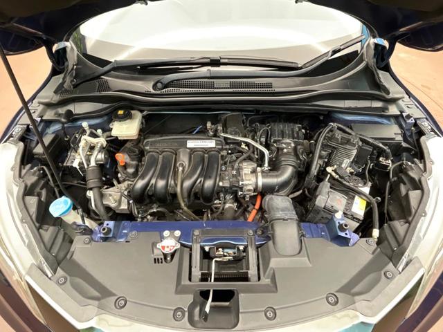 ヴェゼル ハイブリッドZ ホンダインターナビ バックカメラ 寒冷地仕様 ハーフレザーシート シートヒーター ドラレコ LEDヘッドライト ルーフレール ETC クルコン 純正17インチアルミ レーンアシスト オートライト(18枚目)