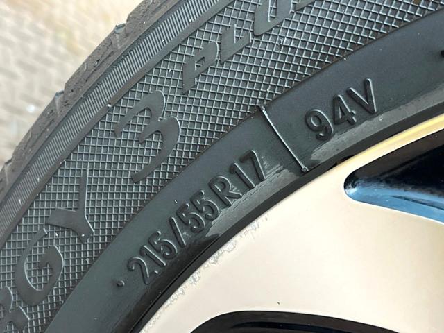 ヴェゼル ハイブリッドZ ホンダインターナビ バックカメラ 寒冷地仕様 ハーフレザーシート シートヒーター ドラレコ LEDヘッドライト ルーフレール ETC クルコン 純正17インチアルミ レーンアシスト オートライト(22枚目)