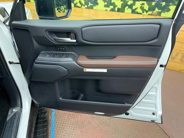 ランドクルーザー250 ZX サンルーフ 12.3インチディスプレイオーディオ 全周囲カメラ トヨタセーフティセンス 禁煙車 レーダークルーズ ブラインドスポットモニター デジタルインナーミラー パワーバックドア シートヒーター(44枚目)