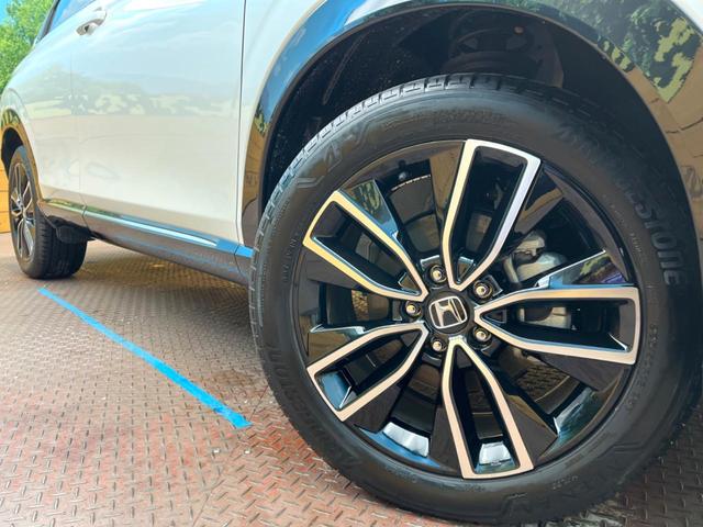 ヴェゼル ｅ：ＨＥＶ　Ｚ　９インチホンダコネクトナビ　全周囲カメラ　ホンダセンシング　ハンズフリーパワーバックドア　アダプティブクルーズコントロール　ブラインドスポットモニター　シートヒーター　ＬＥＤヘッドライト　ドラレコ（13枚目）