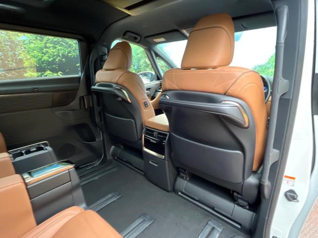 ヴェルファイアハイブリッド Ｚ　プレミア　ガラスルーフ　両側電動ドア　純正１４型ナビ　全周囲カメラ　１００Ｖ電源　デジタルインナーミラー　トヨタセーフティセンス　電動リアゲート　茶革シート　シートベンチレーション　リアシートエアコン（42枚目）