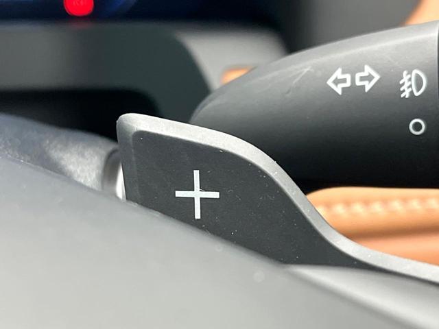 ヴェルファイアハイブリッド Ｚ　プレミア　ガラスルーフ　両側電動ドア　純正１４型ナビ　全周囲カメラ　１００Ｖ電源　デジタルインナーミラー　トヨタセーフティセンス　電動リアゲート　茶革シート　シートベンチレーション　リアシートエアコン（60枚目）