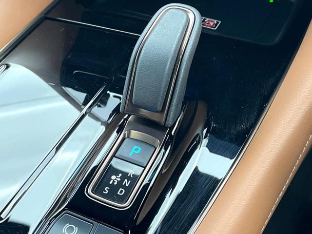 ヴェルファイアハイブリッド Ｚ　プレミア　ガラスルーフ　両側電動ドア　純正１４型ナビ　全周囲カメラ　１００Ｖ電源　デジタルインナーミラー　トヨタセーフティセンス　電動リアゲート　茶革シート　シートベンチレーション　リアシートエアコン（67枚目）