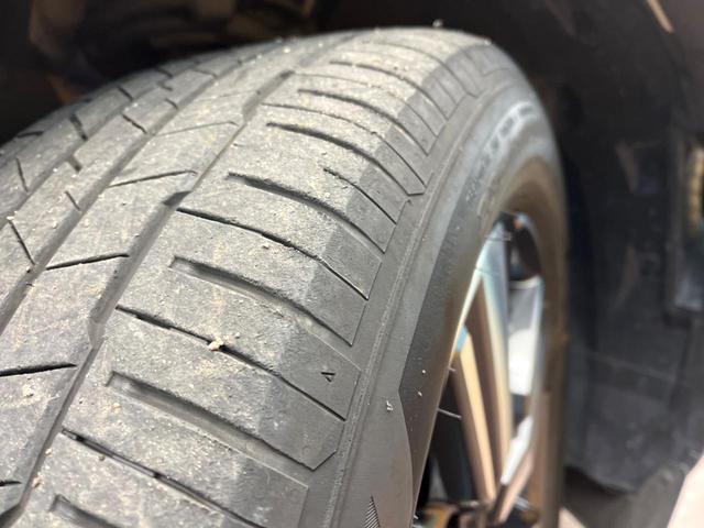 エクストレイル Ｇ　ｅ－４ＯＲＣＥ　ガラスルーフ　純正１２．３型ナビ　ツートーン　全周囲カメラ　ＢＯＳＥサウンド　電動リアゲート　シートヒーター　ブラインドスポットモニター　ドラレコ　コーナーセンサー　ＬＥＤヘッドライト　ルーフレール（25枚目）