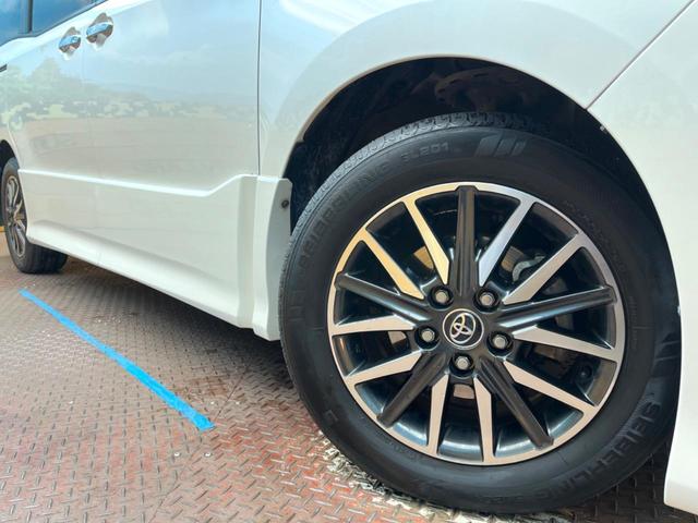 ヴォクシー ZS 煌II 12型フリップダウンモニター 10.5型純正ナビ デジタルインナーミラー 両側電動ドア トヨタセーフティセンス バックカメラ 車線逸脱警報 LEDヘッドライト ビルトインETC ドラレコ スマートキー(14枚目)