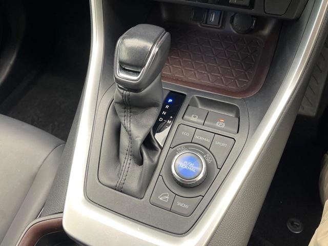 RAV4 G Zパッケージ パノラマルーフ モデリスタエアロ 純正9インチディスプレイオーディオ パノラミックビューモニター 禁煙車 デジタルインナーミラー ブラインドスポットモニター パワーバックドア シートヒーター(44枚目)