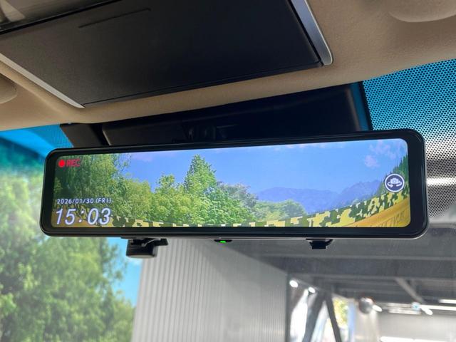 ランドクルーザー ＺＸ　モデリスタエアロ　サンルーフ　リアモニター　１２．３インチナビ　ＪＢＬサウンドシステム　パノラミックビューモニター　禁煙車　デジタルインナーミラー　ブラインドスポットモニター　パワーバックドア（8枚目）