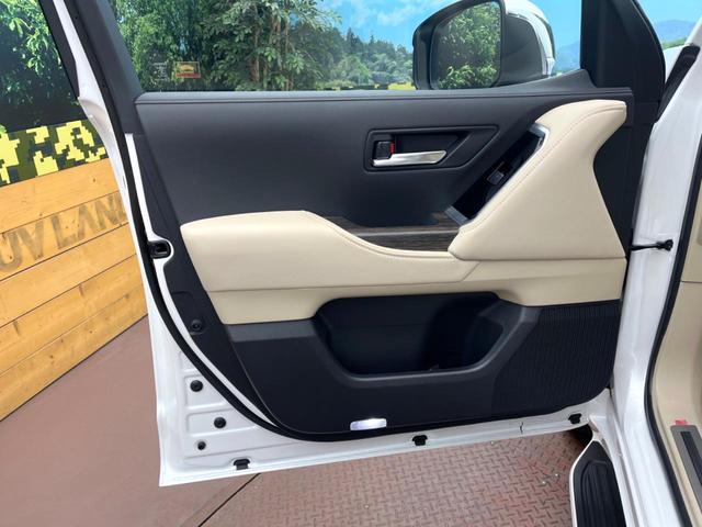 ランドクルーザー ＺＸ　モデリスタエアロ　サンルーフ　リアモニター　１２．３インチナビ　ＪＢＬサウンドシステム　パノラミックビューモニター　禁煙車　デジタルインナーミラー　ブラインドスポットモニター　パワーバックドア（37枚目）