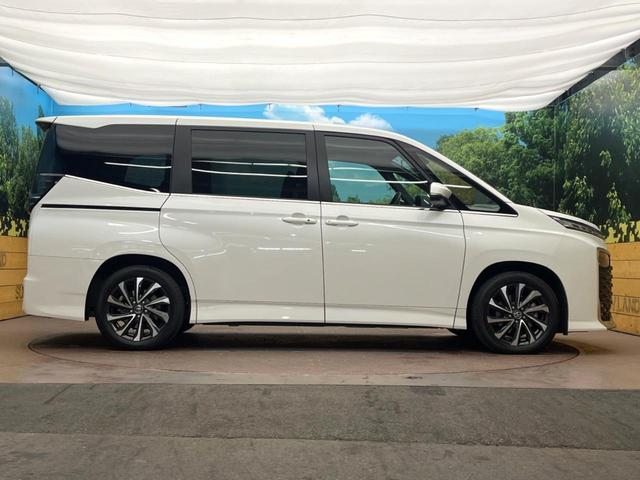 ヴォクシー ハイブリッドＳ－Ｚ　純正１０．５インチディスプレイオーディオ　トヨタセーフティセンス　禁煙車　ＣＤ／ＤＶＤ　ＥＴＣ２．０　ブラインドスポットモニター　レーダークルーズ　両側電動ドア　ＬＥＤヘッドライト（22枚目）