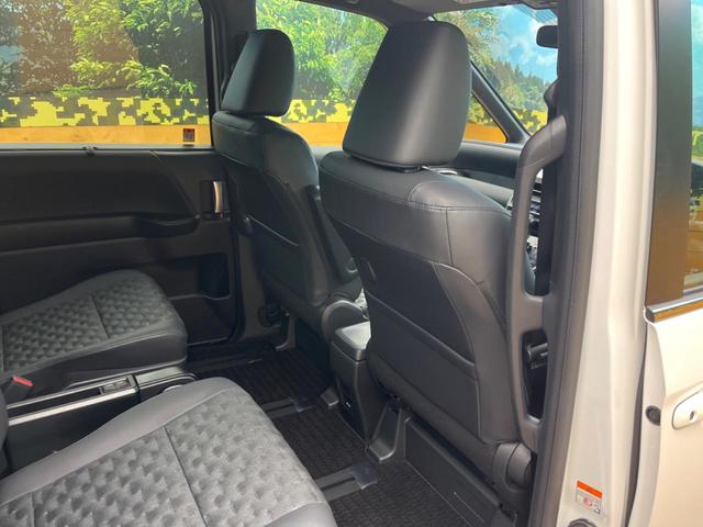 ヴォクシー ハイブリッドＳ－Ｚ　純正１０．５インチディスプレイオーディオ　トヨタセーフティセンス　禁煙車　ＣＤ／ＤＶＤ　ＥＴＣ２．０　ブラインドスポットモニター　レーダークルーズ　両側電動ドア　ＬＥＤヘッドライト（41枚目）