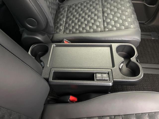 ヴォクシー ハイブリッドＳ－Ｚ　純正１０．５インチディスプレイオーディオ　トヨタセーフティセンス　禁煙車　ＣＤ／ＤＶＤ　ＥＴＣ２．０　ブラインドスポットモニター　レーダークルーズ　両側電動ドア　ＬＥＤヘッドライト（67枚目）