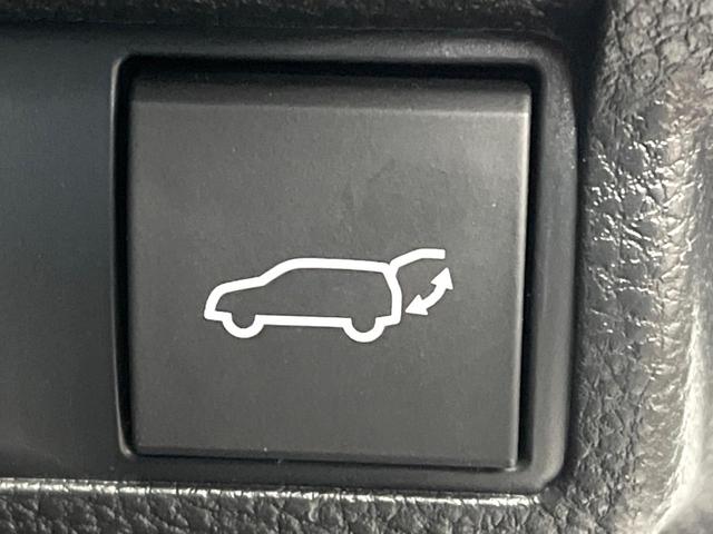 カローラクロス ハイブリッド　Ｚ　純正１０．５インチディスプレイオーディオ　バックカメラ　トヨタセーフティセンス　禁煙車　レーダークルーズ　デジタルインナーミラー　パワーバックドア　シートヒーター　ドライブレコーダー　フルセグ（45枚目）