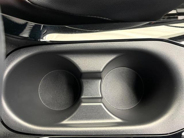 カローラクロス ハイブリッド　Ｚ　純正１０．５インチディスプレイオーディオ　バックカメラ　トヨタセーフティセンス　禁煙車　レーダークルーズ　デジタルインナーミラー　パワーバックドア　シートヒーター　ドライブレコーダー　フルセグ（55枚目）