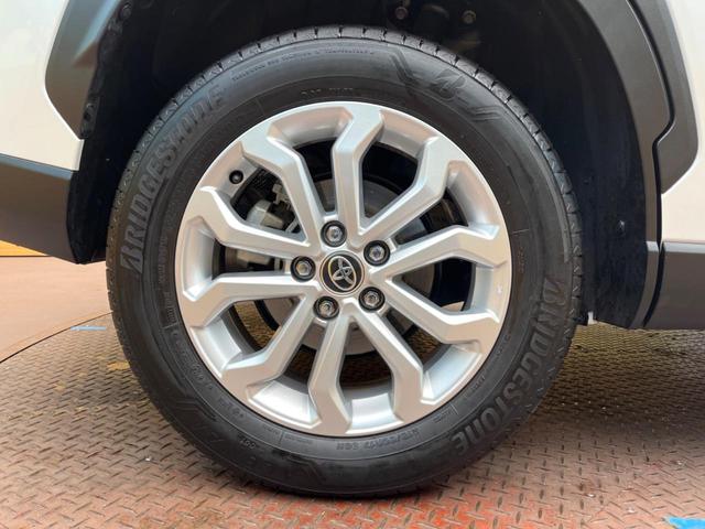 カローラクロス ハイブリッド S 純正9インチディスプレイオーディオ 全周囲カメラ トヨタセーフティセンス 禁煙車 レーダークルーズ ブラインドスポットモニター LEDヘッドライト ドライブレコーダー 純正17インチアルミホイール(21枚目)