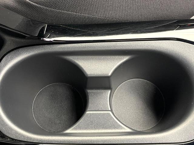 カローラクロス ハイブリッド S 純正9インチディスプレイオーディオ 全周囲カメラ トヨタセーフティセンス 禁煙車 レーダークルーズ ブラインドスポットモニター LEDヘッドライト ドライブレコーダー 純正17インチアルミホイール(53枚目)