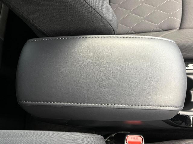 カローラクロス ハイブリッド S 純正9インチディスプレイオーディオ 全周囲カメラ トヨタセーフティセンス 禁煙車 レーダークルーズ ブラインドスポットモニター LEDヘッドライト ドライブレコーダー 純正17インチアルミホイール(54枚目)