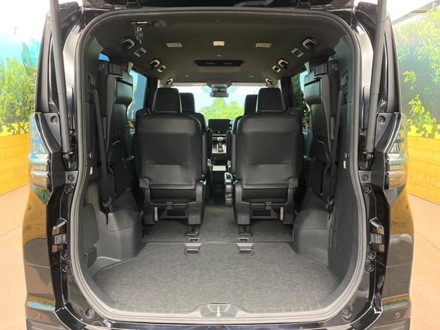 ヴォクシー ハイブリッドS-Z 快適利便パッケージ 純正10.5インチディスプレイオーディオ バックカメラ 両側電動ドア ETC2.0 CD/DVD アクセサリーコンセント LEDヘッドライト 純正17インチアルミホイール(11枚目)