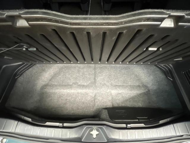 ヴォクシー ＺＳ　煌　純正９インチナビ　禁煙車　両側電動ドア　セーフティセンス　ドライブレコーダー　フルセグ　Ｂｌｕｅｔｏｏｔｈ　ＥＴＣ　ＬＥＤヘッドライト　純正１６インチアルミホイール　アイドリングストップ（35枚目）