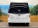 ハイウェイスターＶ　両側電動ドア　純正１２型ナビ　アラウンドビューモニター　日産プロパイロット　インテリジェントルームミラー　ブラインドスポットモニター　コーナーセンサー　ＬＥＤヘッド　ＥＴＣ２．０　オートライト（16枚目）