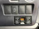 ヴォクシー ZS 煌 純正9型ナビ 両側電動スライド バックカメラ LEDヘッドライト オートライト フルセグ ETC デュアルオートエアコン スマートキー CD/DVD再生 Bluetooth接続 革巻きハンドル(5枚目)