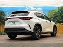 ＮＸ３５０ｈ　バージョンＬ　ムーンルーフ　純正１４型ナビ　全周囲カメラ　前後席シートヒーター　デジタルインナーミラー　ブラインドスポットモニター　メモリー付パワーシート　ハンズフリーパワーバックドア　３眼ＬＥＤヘッドライト　禁煙（19枚目）