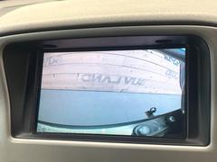 【バックカメラ】駐車時に後方がリアルタイム映像で確認できます。大型商業施設や立体駐車場での駐車時や、夜間のバック時に大活躍！運転スキルに関わらず、今や必須となった装備のひとつです！ 3