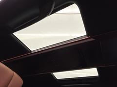 �ں�����Ω�ࡼ��롼�աۣ����ܺ����ʤˤ��줾�����֤��줿���饹�롼�ա��������˹�碌����¦�����������ɤ��Ĥ�뤳�Ȥ��ǽ�Ǥ��� 3