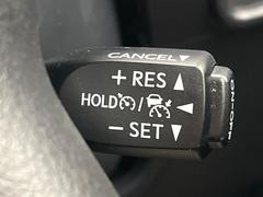 �ڥ졼�������롼������ȥ�����۹�®ƻϩ�Ǥ�Ĺ��Υ���Ԥ��ڤˡ�����ư��®�٤��ݤĥ��롼������ȥ����뤬�����ͷڸ������ƥ��Ϣ�Ȥ��������μ�ξ���Τ��Ƽִ֤��ݤĤ褦��®��Ĵ�ᤷ�Ƥ���ޤ����� 7