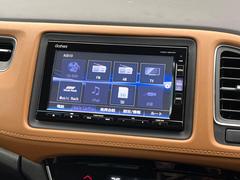 �ڽ����ʥӡۿ͵��ν����ʥӤ������������ǥ�����ǽ�⽼�¤��Ƥ��ꡢ�£�������������³����Ф������Υ��ޥۤ�ͣУ��ץ쥤�䡼�β��ڤ������ǽ�������α�ž������˳ڤ����ʤ�ޤ����� 4