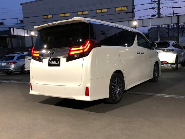 2.5S Cパッケージ 本革シート 9インチナビ後席モニター(5枚目)