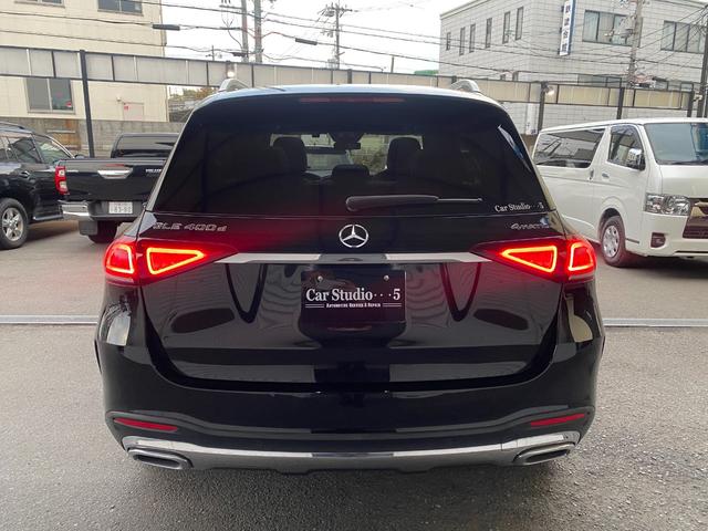 GLE GLE400d 4マチックスポーツ 7人乗り パノラマサンルーフ ブルメスターサウンド 黒本革シート 電動バックドア シートベンチレーション 前後ドライブレコーダー 20インチAW(6枚目)